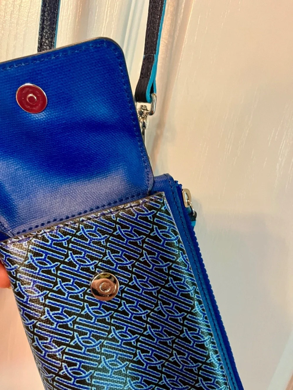 Cole Hahn Crossbody Wallet/Glasses Holder - Picture 6 of 8